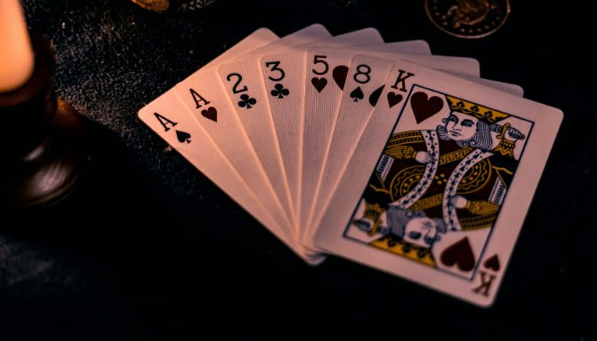 Filipino player browsing jltara casino table games on a smartphone